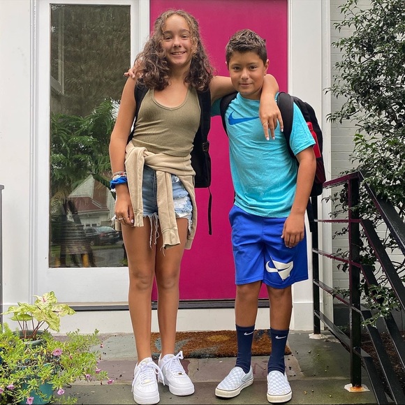 Meet your Posher, Alexis - Picture 2 of 3